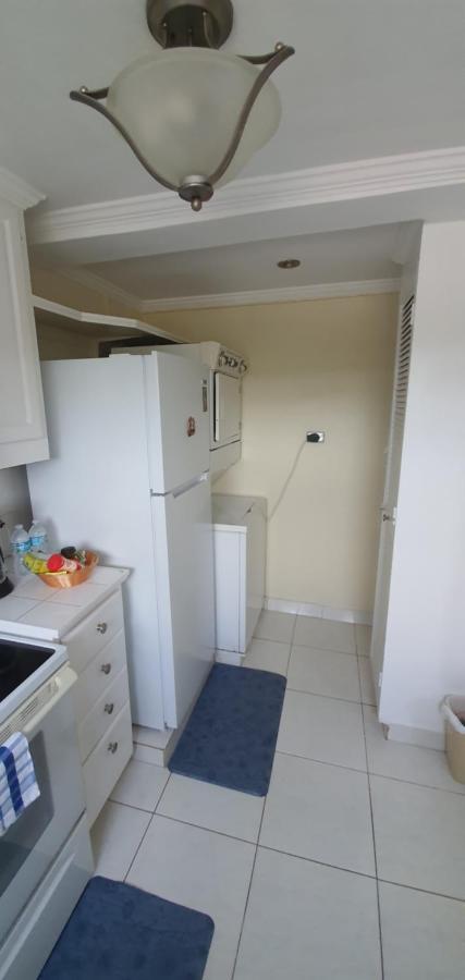Hastings Towers 4D - Studio Apt Opp Beach Bridgetown Exterior photo